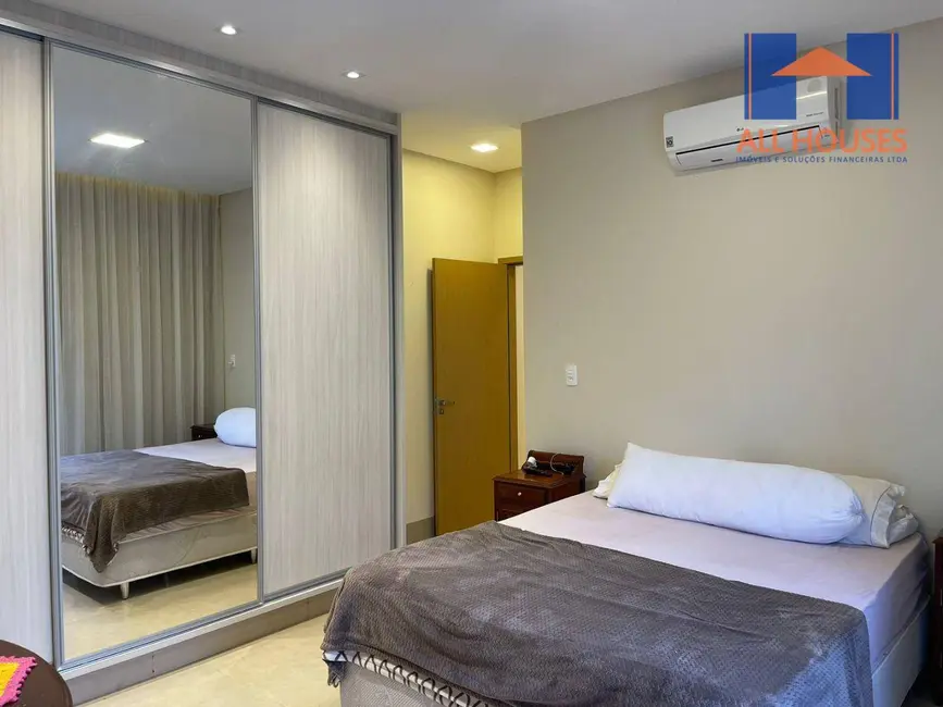 Foto 3 de Casa de Condomínio com 3 quartos à venda, 360m2 em Senador Canedo - GO