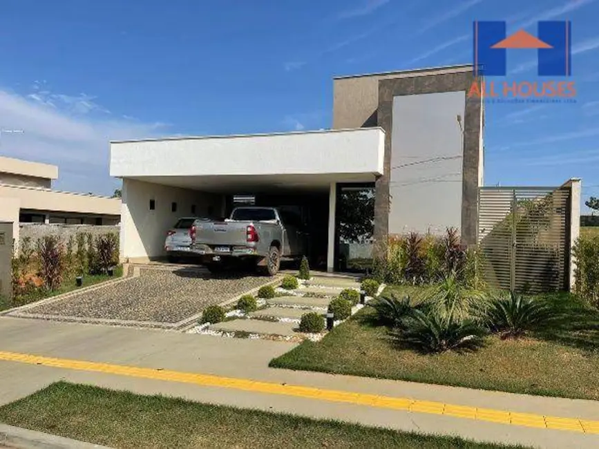 Foto 1 de Casa de Condomínio com 3 quartos à venda, 360m2 em Senador Canedo - GO