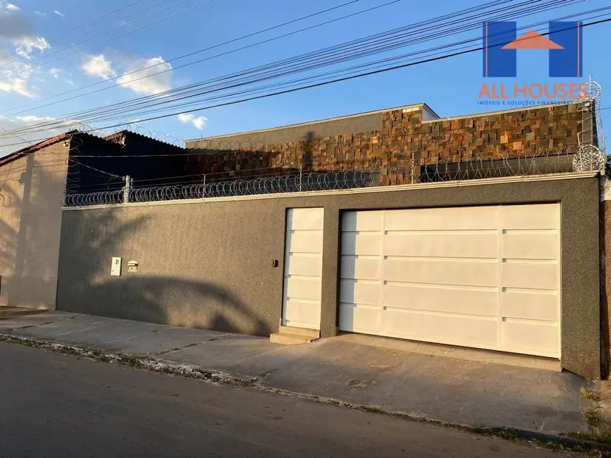 Foto 3 de Casa com 3 quartos à venda, 420m2 em Vila Galvão, Senador Canedo - GO