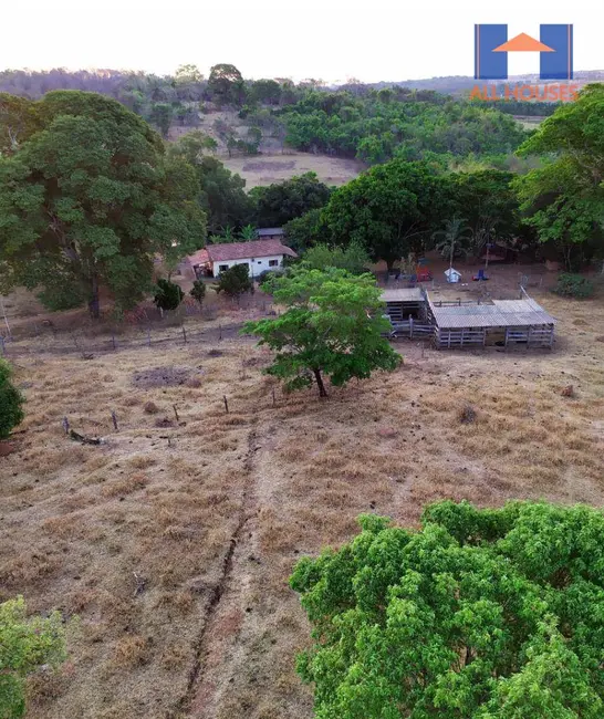 Foto 2 de Fazenda / Haras à venda, 303000m2 em Hidrolandia - GO