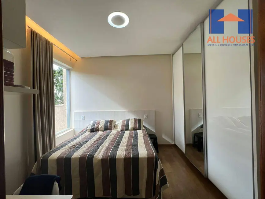 Foto 8 de Sobrado com 4 quartos à venda, 400m2 em Jardins Atenas, Goiania - GO