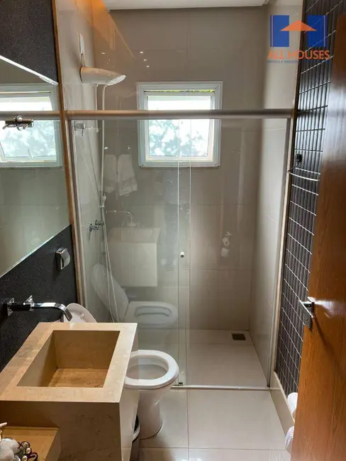 Foto 4 de Sobrado com 4 quartos à venda, 400m2 em Jardins Atenas, Goiania - GO