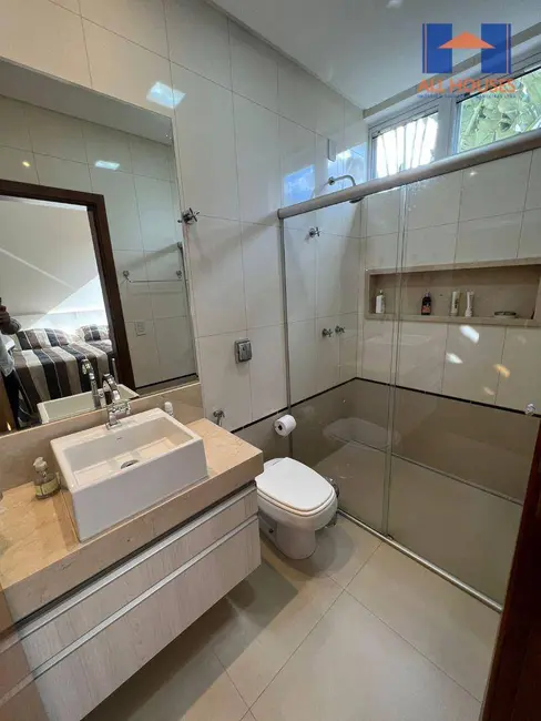 Foto 6 de Sobrado com 4 quartos à venda, 400m2 em Jardins Atenas, Goiania - GO