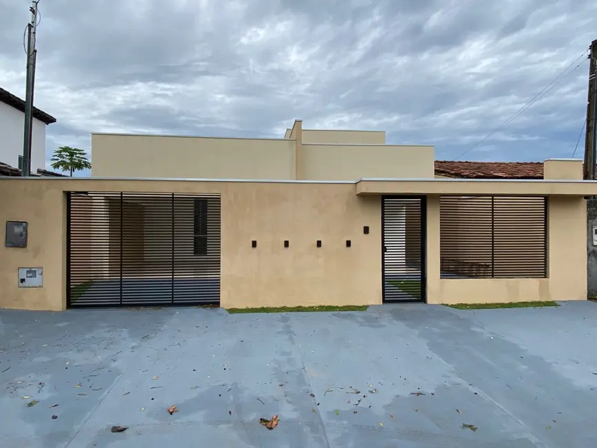 Foto 1 de Casa com 3 quartos à venda, 180m2 em Plano Diretor Sul, Palmas - TO