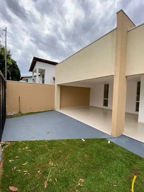 Foto 2 de Casa com 3 quartos à venda, 180m2 em Plano Diretor Sul, Palmas - TO