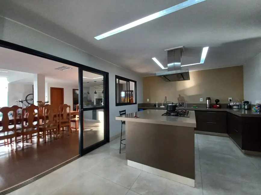 Foto 9 de Casa com 5 quartos à venda, 350m2 em Setor Central, Gurupi - TO