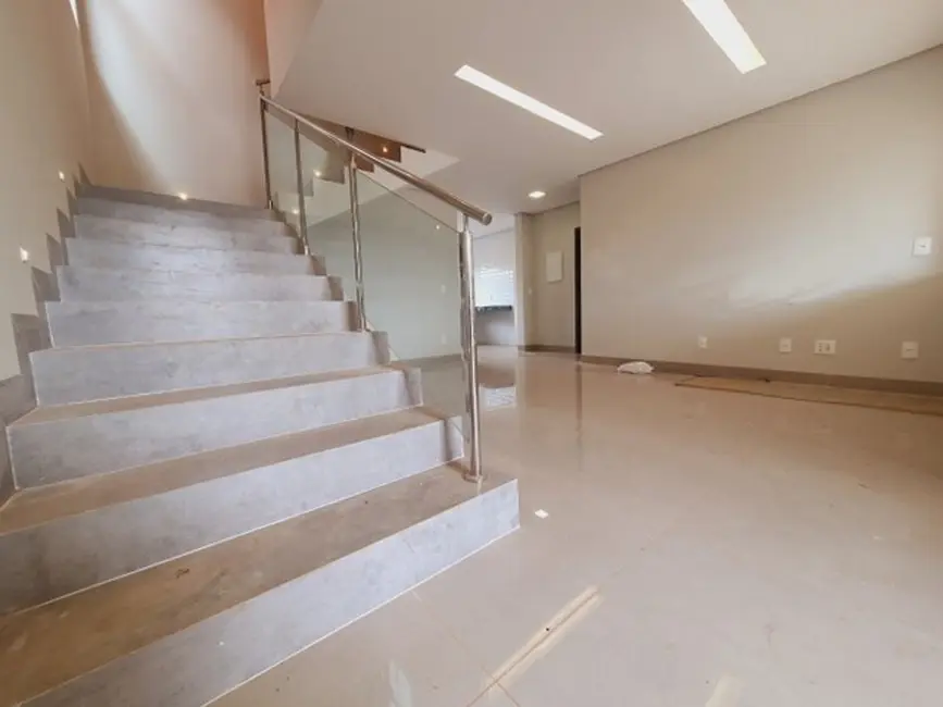 Foto 6 de Casa com 4 quartos à venda, 180m2 em Plano Diretor Sul, Palmas - TO