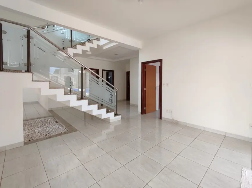 Foto 3 de Casa com 4 quartos à venda, 370m2 em Plano Diretor Sul, Palmas - TO