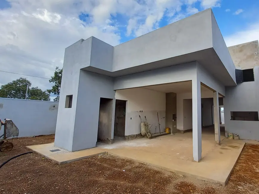 Casa com 3 quartos à venda, 156m2 em Plano Diretor Sul, Palmas - TO - imagem 4 Foto 4 de Casa com 3 quartos à venda, 156m2 em Plano Diretor Sul, Palmas - TO