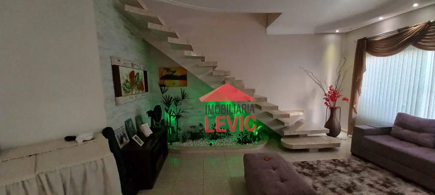 Casa com 3 quartos à venda, 250m2 em Santa Bárbara D`Oeste - SP - imagem 5 Foto 5 de Casa com 3 quartos à venda, 250m2 em Santa Bárbara D`Oeste - SP