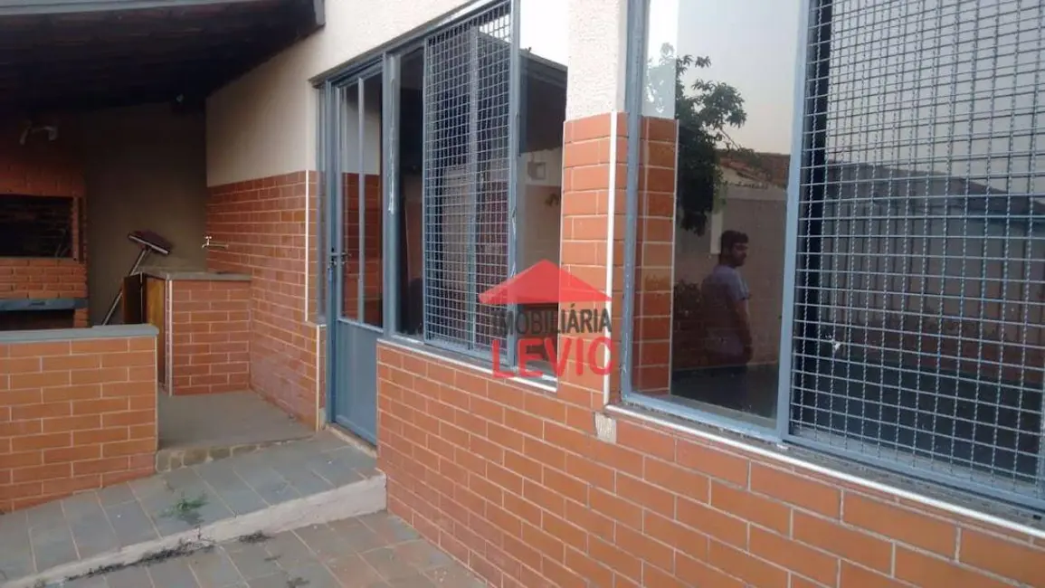 Foto 4 de Casa com 2 quartos à venda, 360m2 em Jardim Ipiranga, Americana - SP