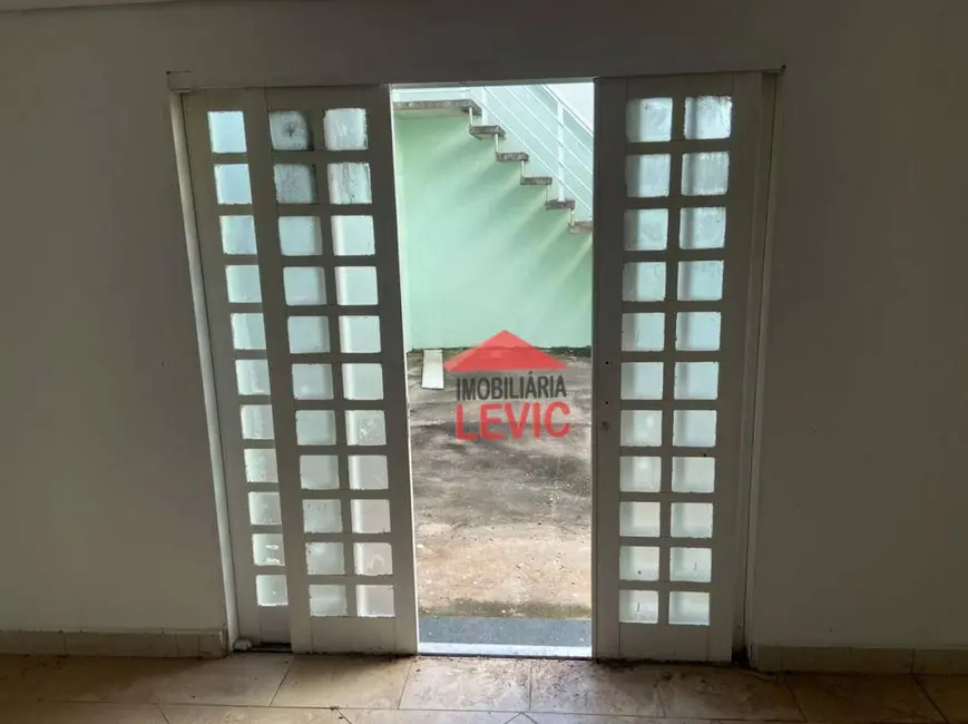 Foto 3 de Casa com 2 quartos à venda, 250m2 em Santa Bárbara D`Oeste - SP