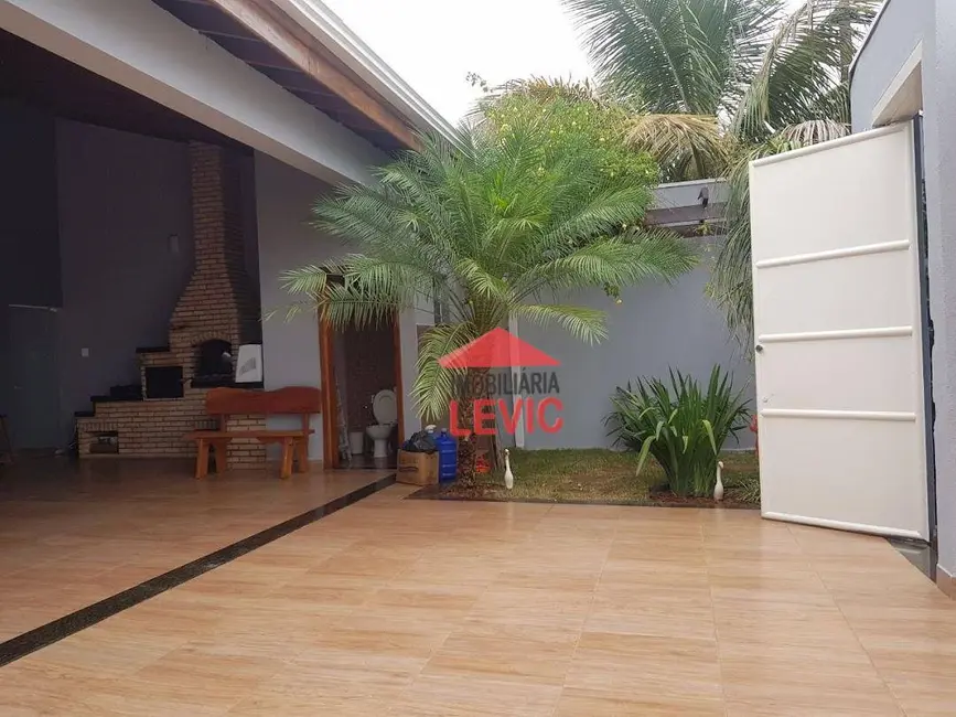 Foto 2 de Casa com 3 quartos à venda, 250m2 em Santa Bárbara D`Oeste - SP