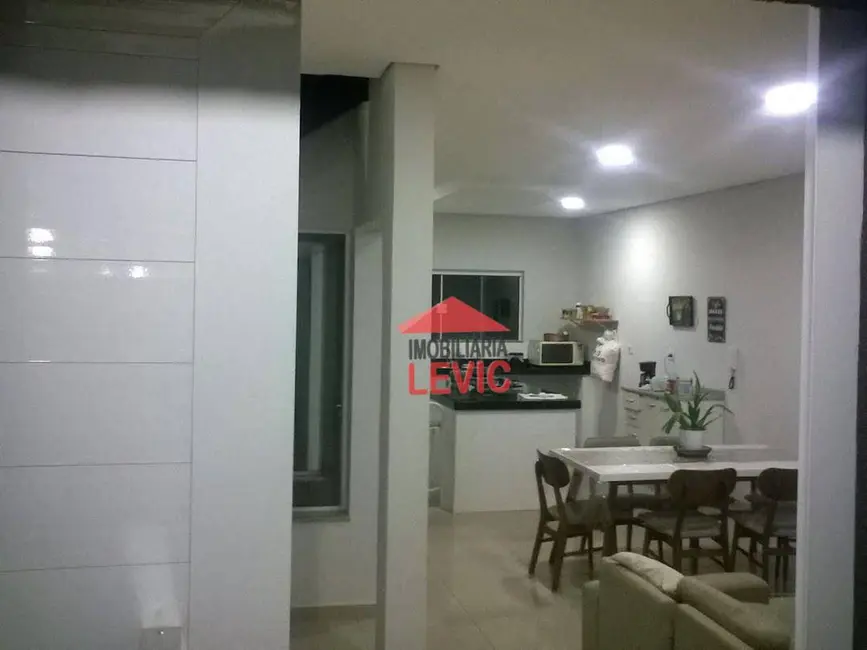 Foto 8 de Sobrado com 3 quartos à venda, 180m2 em Jardim Boer II, Americana - SP