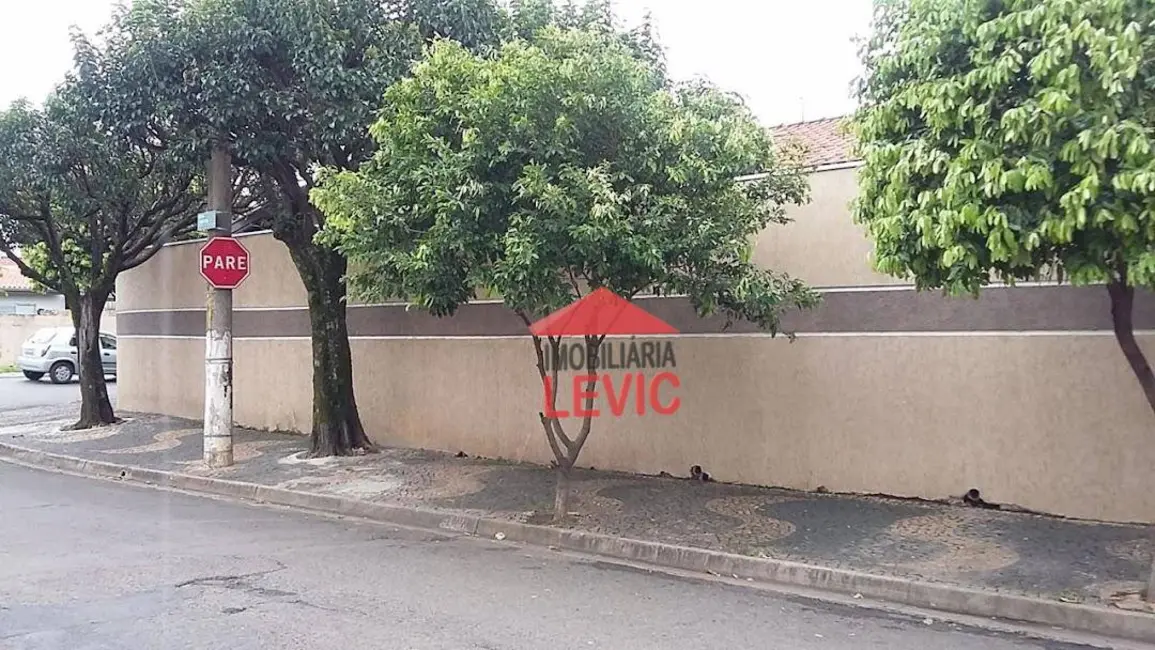 Casa com 3 quartos à venda, 283m2 em Santa Bárbara D`Oeste - SP - imagem 4 Foto 4 de Casa com 3 quartos à venda, 283m2 em Santa Bárbara D`Oeste - SP