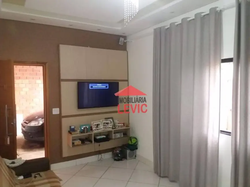 Foto 3 de Casa com 3 quartos à venda, 250m2 em Santa Bárbara D`Oeste - SP