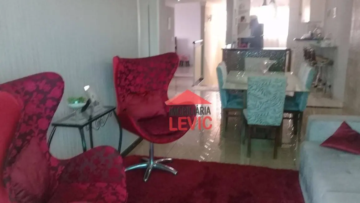 Sobrado com 3 quartos à venda, 250m2 em Santa Bárbara D`Oeste - SP - imagem 4 Foto 4 de Sobrado com 3 quartos à venda, 250m2 em Santa Bárbara D`Oeste - SP