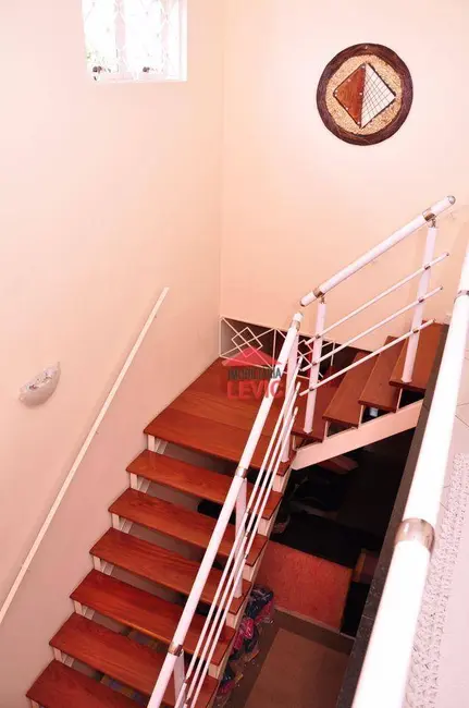 Sobrado com 3 quartos à venda, 125m2 em Santa Bárbara D`Oeste - SP - imagem 4 Foto 4 de Sobrado com 3 quartos à venda, 125m2 em Santa Bárbara D`Oeste - SP