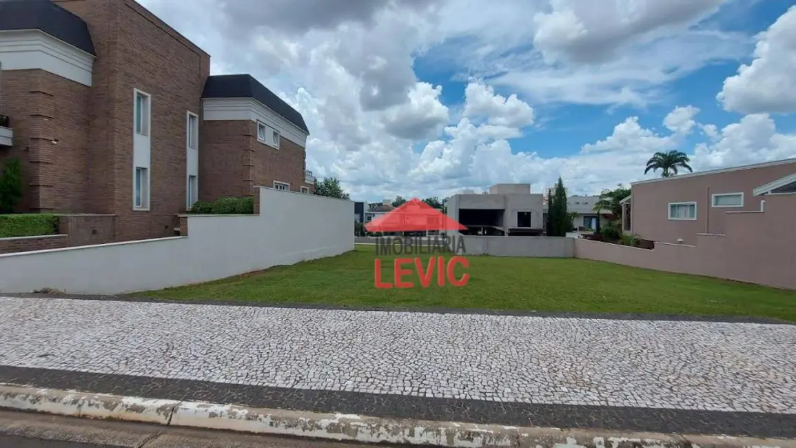Foto 1 de Terreno / Lote à venda, 360m2 em Vila Israel, Americana - SP