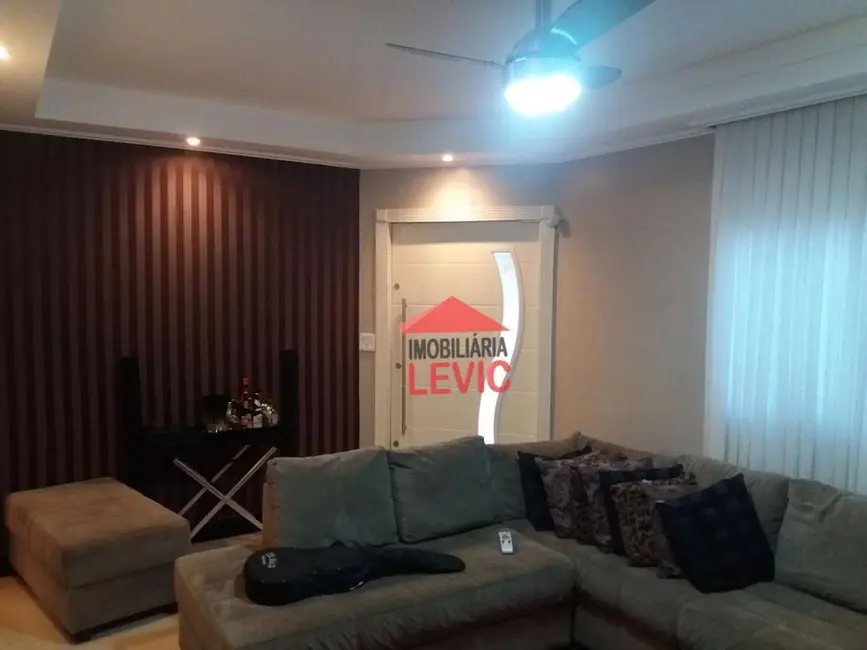 Casa com 4 quartos à venda, 250m2 em Santa Bárbara D`Oeste - SP - imagem 5 Foto 5 de Casa com 4 quartos à venda, 250m2 em Santa Bárbara D`Oeste - SP