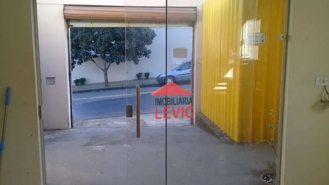 Foto 2 de Casa com 2 quartos à venda, 250m2 em Santa Bárbara D`Oeste - SP