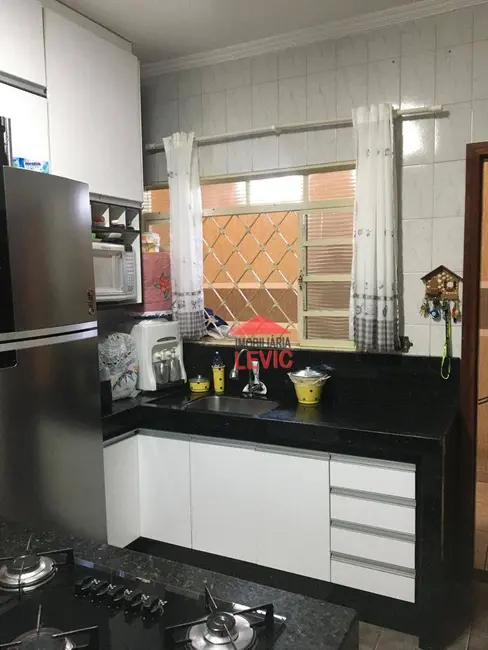 Foto 4 de Casa com 2 quartos à venda, 150m2 em Parque São Jerônimo, Americana - SP