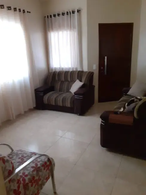 Casa com 3 quartos à venda, 312m2 em Tupi Paulista - SP - imagem 2 Foto 2 de Casa com 3 quartos à venda, 312m2 em Tupi Paulista - SP