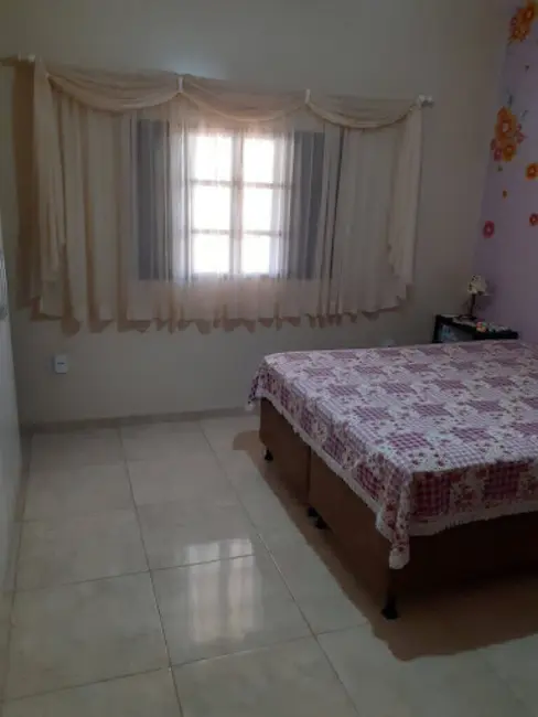 Casa com 3 quartos à venda, 312m2 em Tupi Paulista - SP - imagem 6 Foto 6 de Casa com 3 quartos à venda, 312m2 em Tupi Paulista - SP