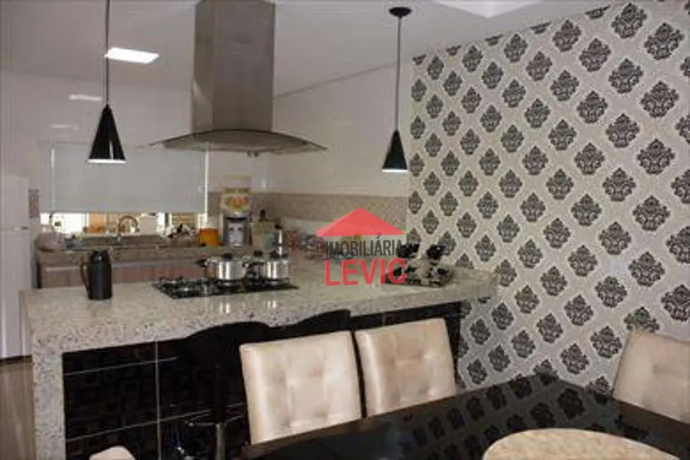 Foto 7 de Sobrado com 4 quartos à venda, 250m2 em Santa Bárbara D`Oeste - SP