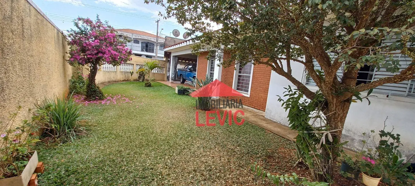 Casa com 3 quartos à venda, 414m2 em Santa Bárbara D`Oeste - SP - imagem 1 Foto 1 de Casa com 3 quartos à venda, 414m2 em Santa Bárbara D`Oeste - SP