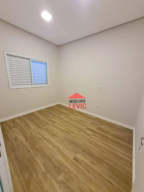 Foto 3 de Casa com 3 quartos à venda, 178m2 em Jardim Amélia, Americana - SP