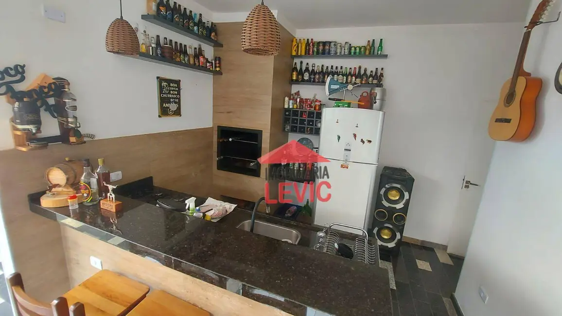 Sobrado com 3 quartos à venda, 175m2 em Santa Bárbara D`Oeste - SP - imagem 4 Foto 4 de Sobrado com 3 quartos à venda, 175m2 em Santa Bárbara D`Oeste - SP