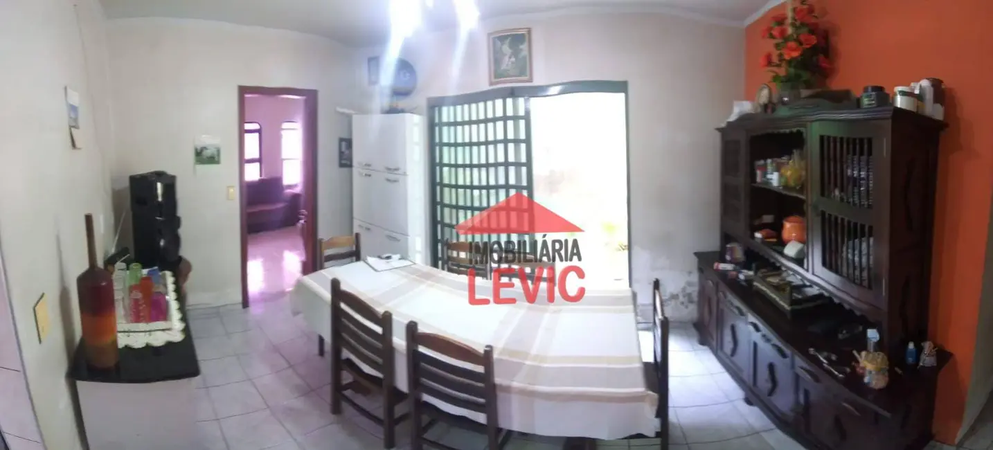 Casa com 3 quartos à venda, 300m2 em Santa Bárbara D`Oeste - SP - imagem 3 Foto 3 de Casa com 3 quartos à venda, 300m2 em Santa Bárbara D`Oeste - SP