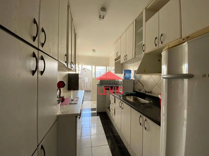 Foto 2 de Casa com 2 quartos à venda, 150m2 em Vila Molon, Americana - SP