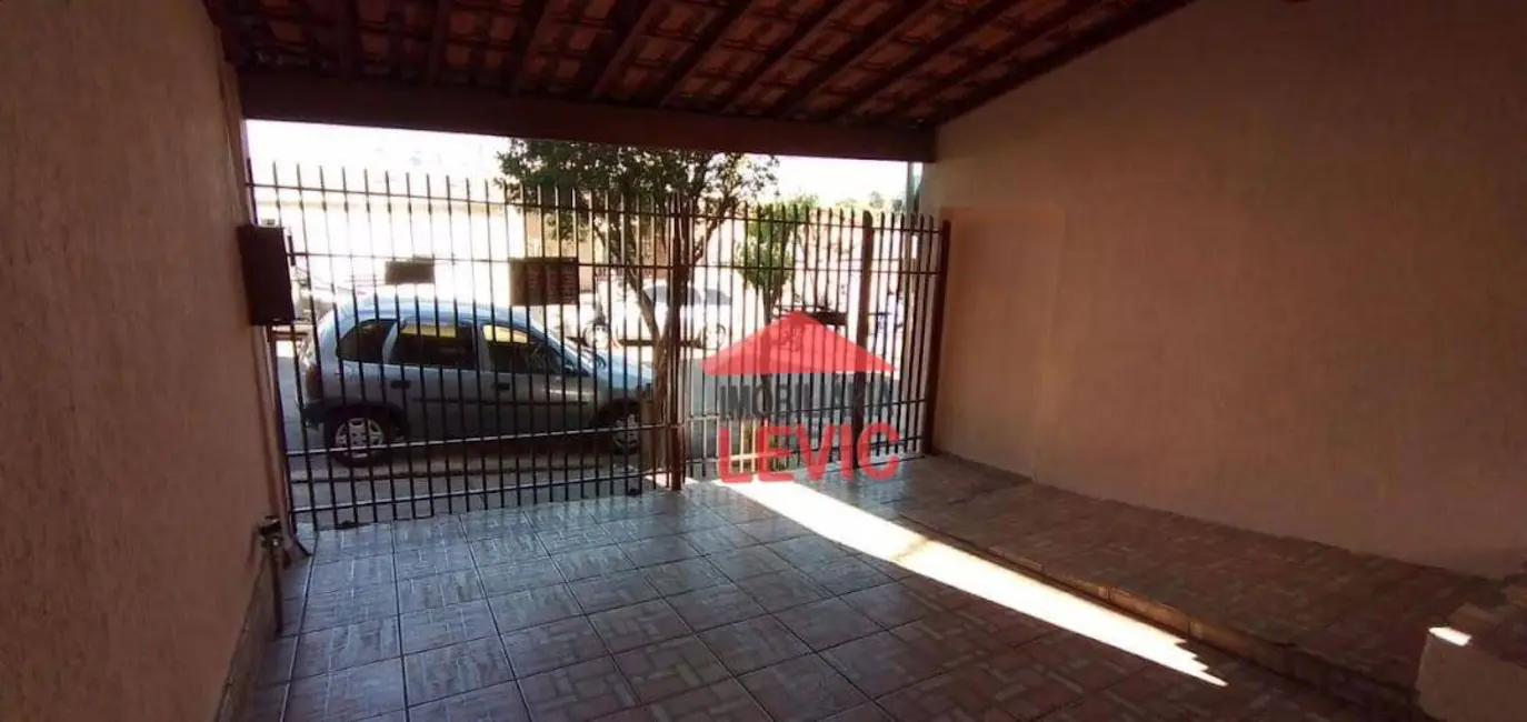 Foto 1 de Casa com 2 quartos à venda, 125m2 em Santa Bárbara D`Oeste - SP