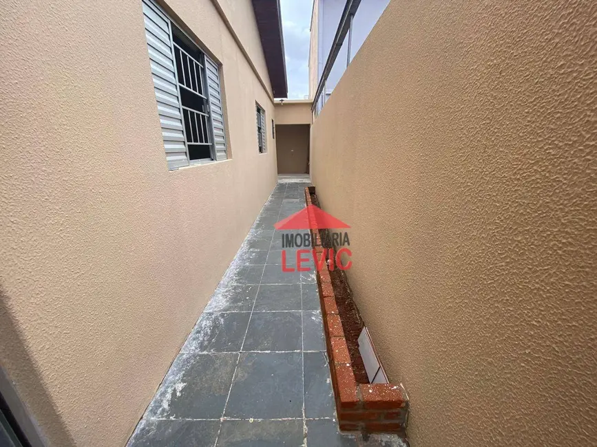 Foto 12 de Casa com 2 quartos para alugar, 125m2 em Santa Bárbara D`Oeste - SP