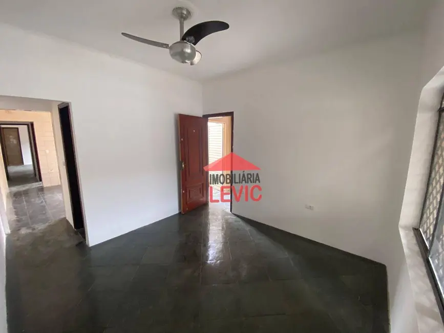Foto 4 de Casa com 2 quartos para alugar, 125m2 em Santa Bárbara D`Oeste - SP