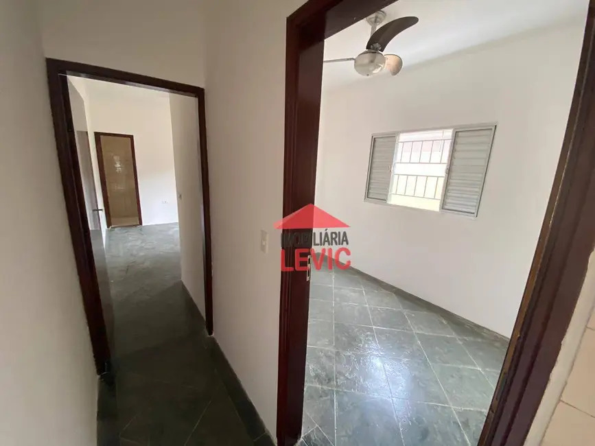 Foto 7 de Casa com 2 quartos para alugar, 125m2 em Santa Bárbara D`Oeste - SP