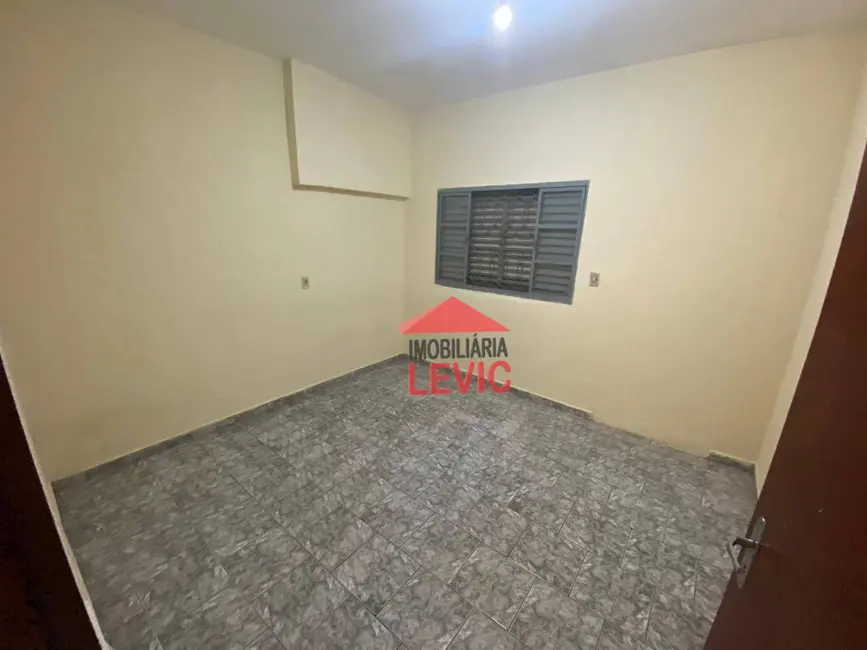 Foto 6 de Casa com 2 quartos para alugar, 125m2 em Santa Bárbara D`Oeste - SP