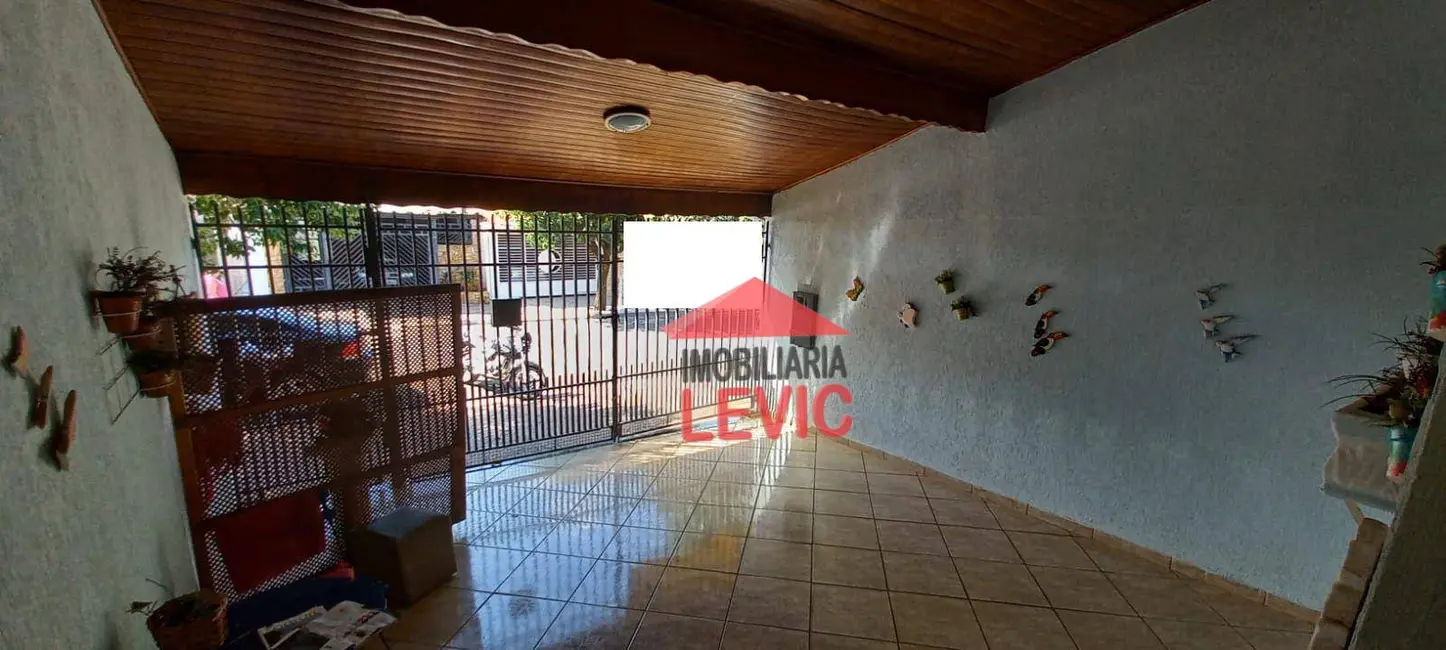 Foto 2 de Casa com 2 quartos à venda, 125m2 em Santa Bárbara D`Oeste - SP