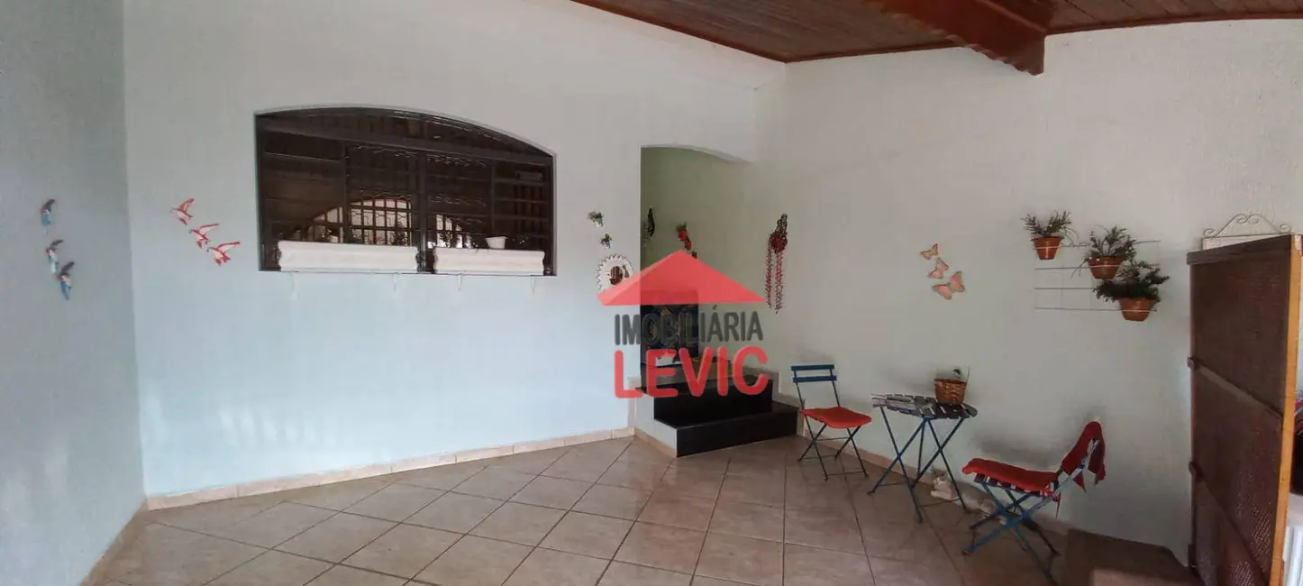 Foto 3 de Casa com 2 quartos à venda, 125m2 em Santa Bárbara D`Oeste - SP