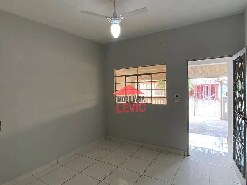 Foto 4 de Casa com 3 quartos para alugar, 250m2 em Santa Bárbara D`Oeste - SP