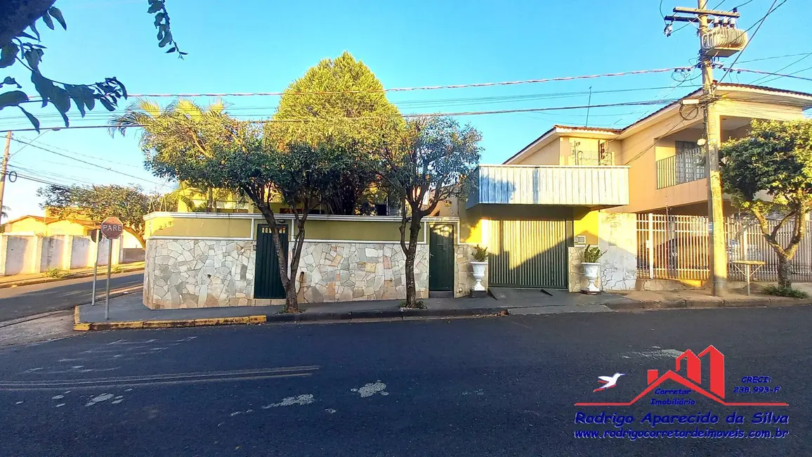 Casa com 3 quartos à venda, 279m2 em Vila Xavier, Birigui - SP - imagem 2 Foto 2 de Casa com 3 quartos à venda, 279m2 em Vila Xavier, Birigui - SP