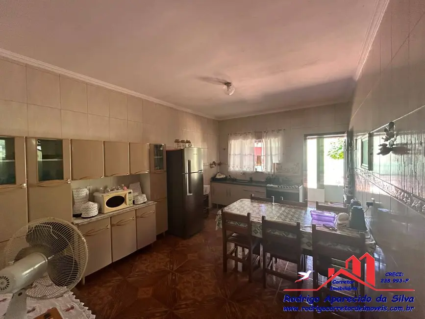 Casa com 2 quartos à venda, 254m2 em Residencial Atenas, Birigui - SP - imagem 4 Foto 4 de Casa com 2 quartos à venda, 254m2 em Residencial Atenas, Birigui - SP