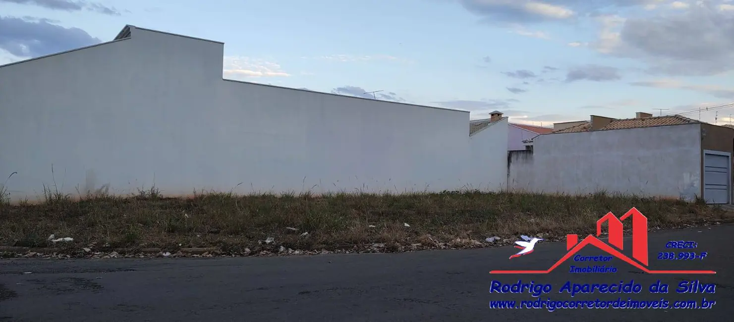 Foto 2 de Terreno / Lote à venda, 235m2 em Birigui - SP