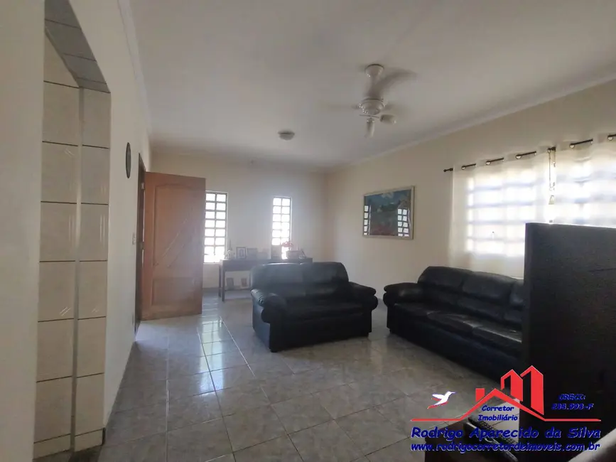 Casa com 4 quartos à venda, 250m2 em Jardim São Braz, Birigui - SP - imagem 5 Foto 5 de Casa com 4 quartos à venda, 250m2 em Jardim São Braz, Birigui - SP