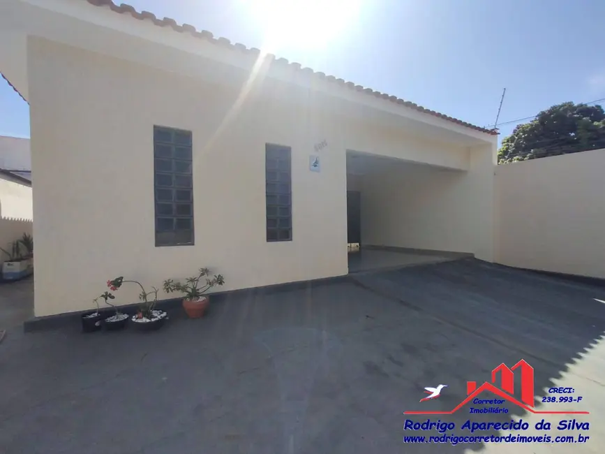 Casa com 4 quartos à venda, 250m2 em Jardim São Braz, Birigui - SP - imagem 3 Foto 3 de Casa com 4 quartos à venda, 250m2 em Jardim São Braz, Birigui - SP