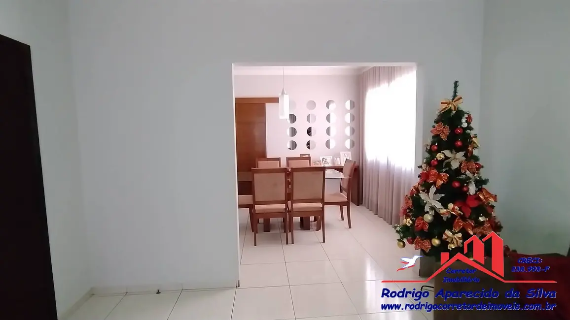 Foto 9 de Casa com 4 quartos à venda, 328m2 em Jandaia Residencial Parque, Birigui - SP