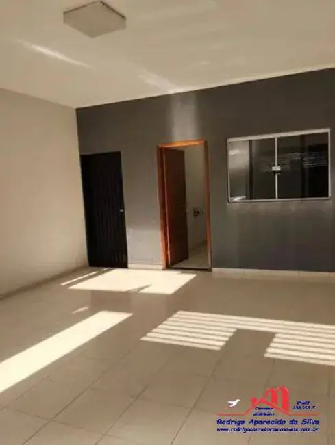 Foto 1 de Casa com 3 quartos à venda, 174m2 em Parque Residencial Laluce II, Birigui - SP