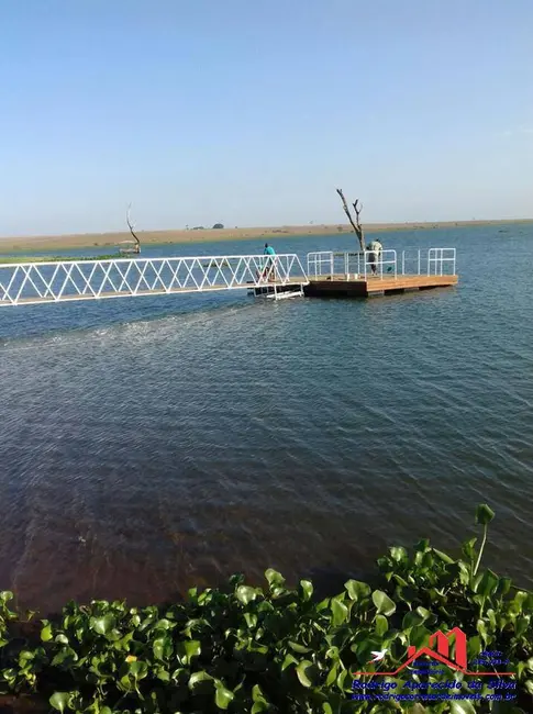 Chácara com 2 quartos à venda, 1000m2 em Engenheiro Taveira, Aracatuba - SP - imagem 4 Foto 4 de Chácara com 2 quartos à venda, 1000m2 em Engenheiro Taveira, Aracatuba - SP